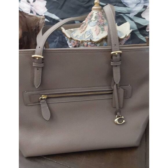 NWOT~COACH Pebbled Leather Taylor Tote Handbag Purse~Taupe & Gold~$325 Retail - Picture 2 of 7